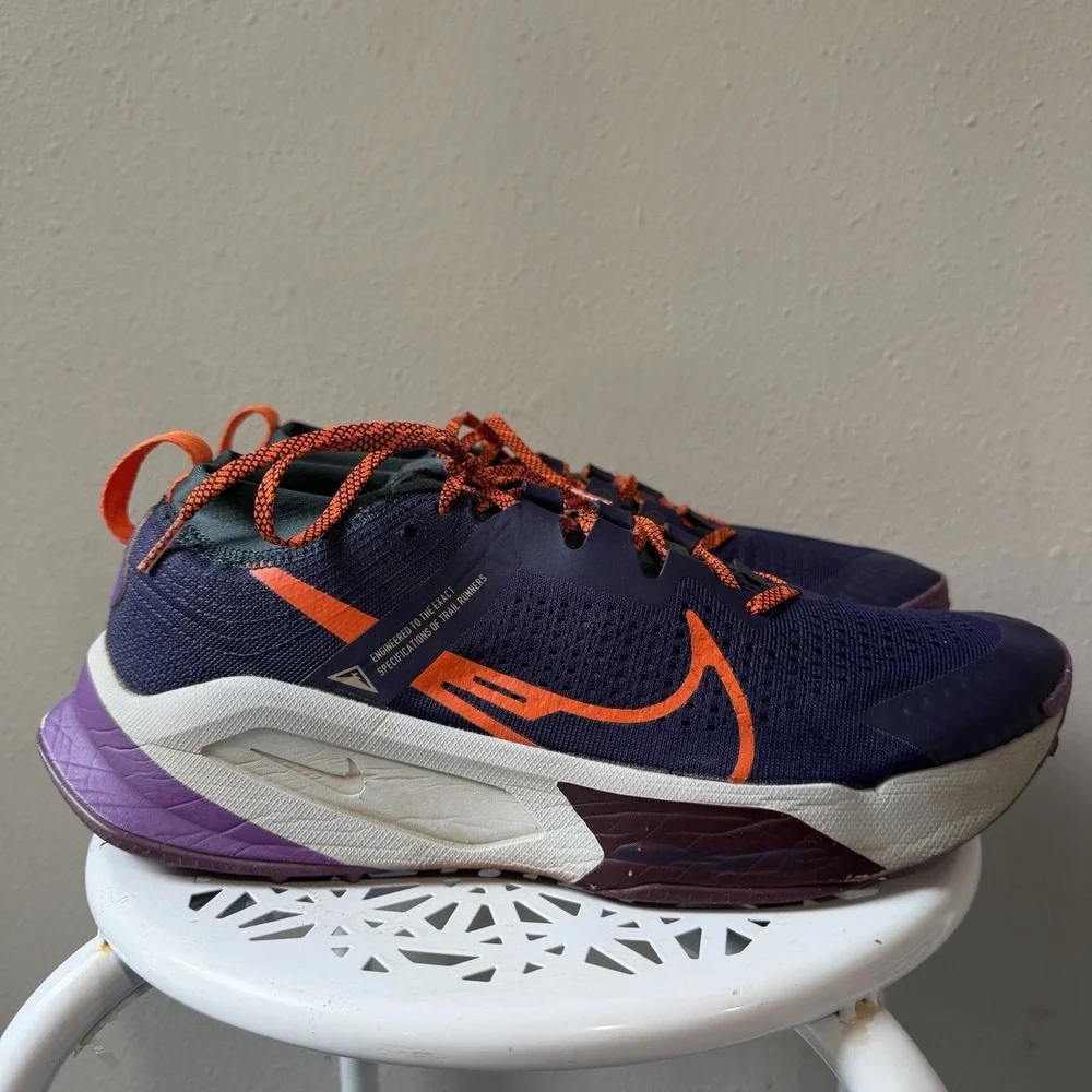 Nike ZoomX Zegama Trail Men's Size 11.5 Purple Athletic Running Shoes Sneakers